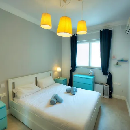 Spacious & Elegant 3 Bedroom With Yard Agre1-1 * Sliema