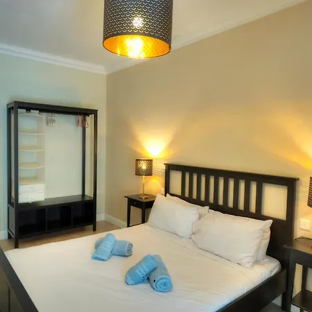 Spacious & Elegant 3 Bedroom With Yard Agre1-1