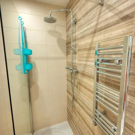 Spacious & Elegant 3 Bedroom With Yard Agre1-1 Sliema